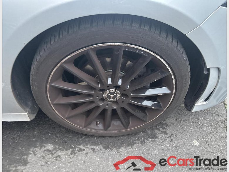 MERCEDES-BENZ A 180 AMG Line #5