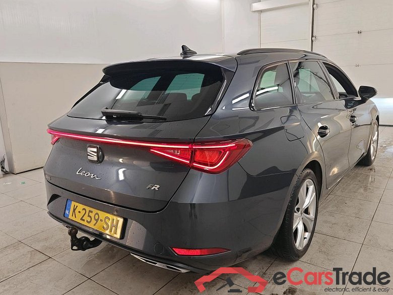 SEAT Leon Sportstourer 1.5 TSI FR Launch Edition 5d #2