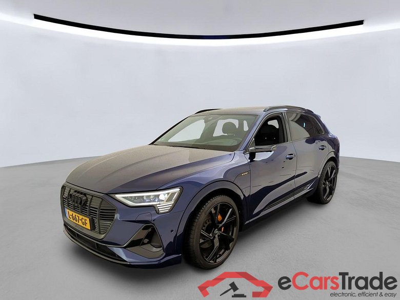 AUDI e-tron 300 kW #1