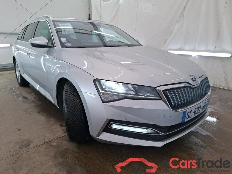 SKODA Superb Combi / 2019 / 5P / Break 1.4 TSI PHEV 218ch DSG6 Business #4
