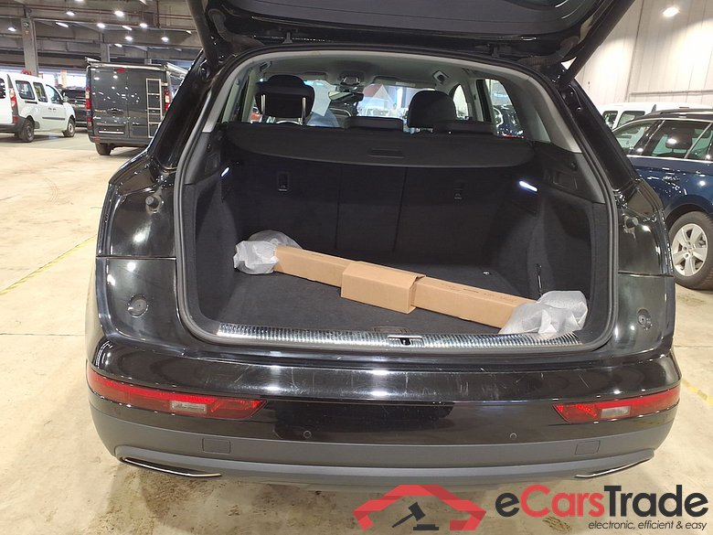 AUDI Q5 DIESEL - 2017 30 TDi Business Edition S tronic #3