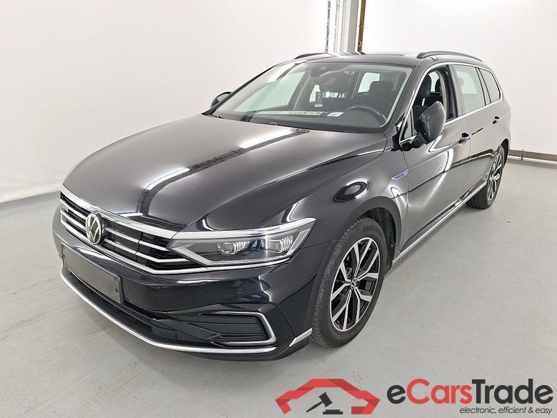 VOLKSWAGEN Passat 1.4 TSI MSQ VARIANT GTE BUSINESS #1