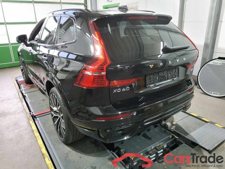 Volvo XC60 (03.2017->) DE - SUV5 B5 (Benzin) 2WD EU6d, R-Design Mild-Hybrid (EURO 6d), (Facelift) 2021 #4