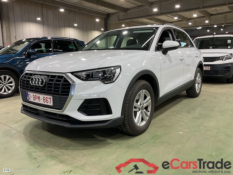 AUDI Q3 1.4 45 TFSI E S TRONIC #1