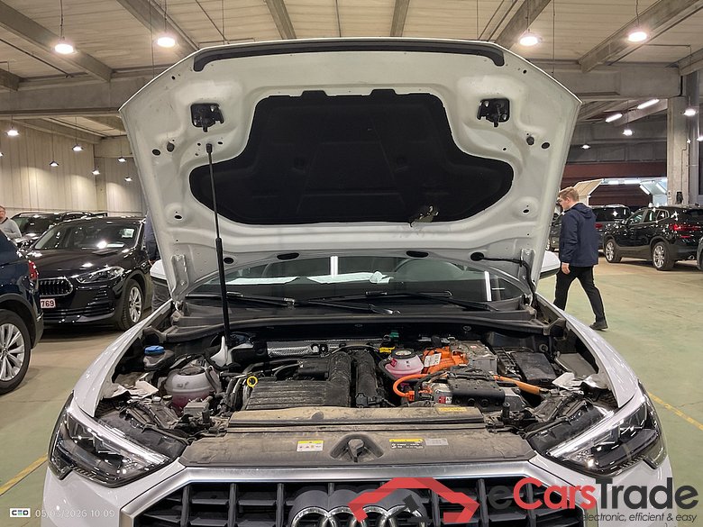 AUDI Q3 1.4 45 TFSI E S TRONIC #6
