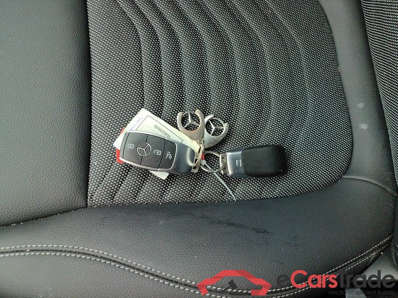 MERCEDES EQA (H293) 66.5 kWh EQA 250+ Business Line 5d #4