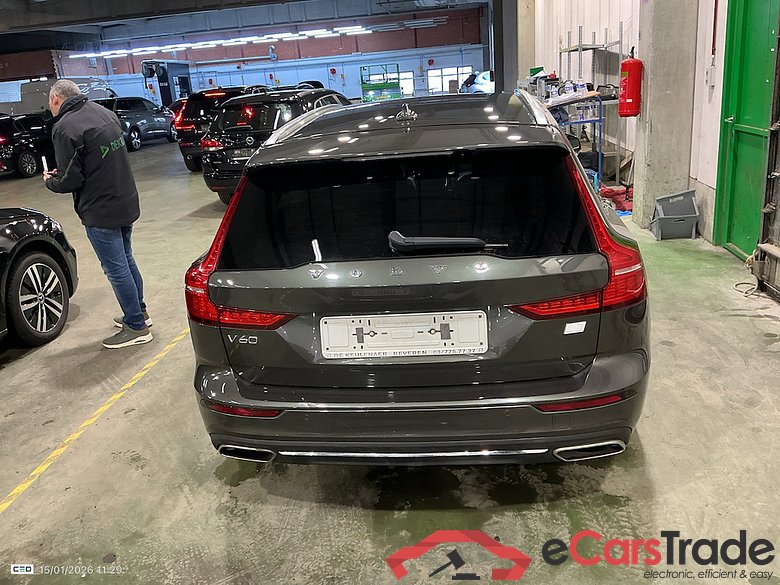 VOLVO V60 2.0 T6 RECHARGE GEARTR INSCRIPTION EXPR #5