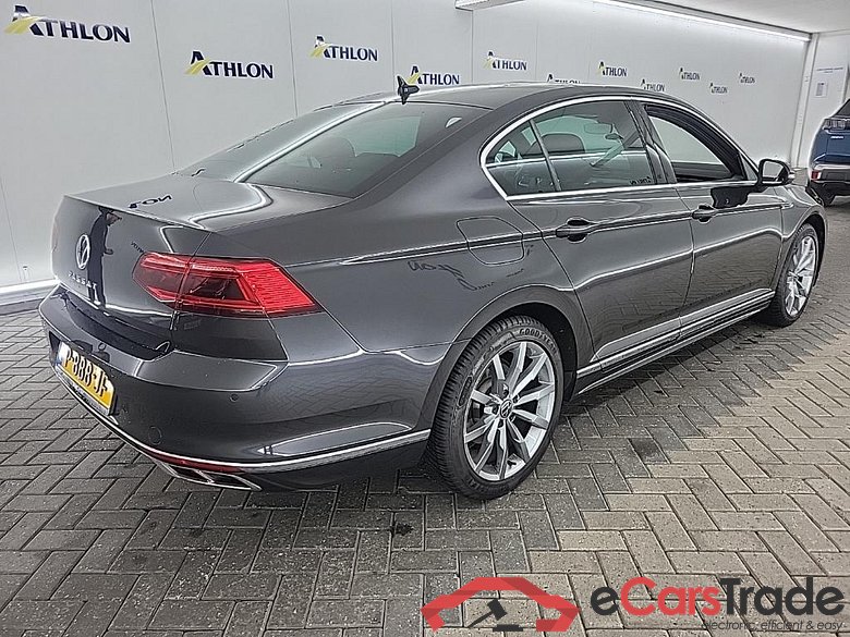 VOLKSWAGEN PASSAT 1.5 TSI 7-DSG R-Line Business+ 4D 110kW #3