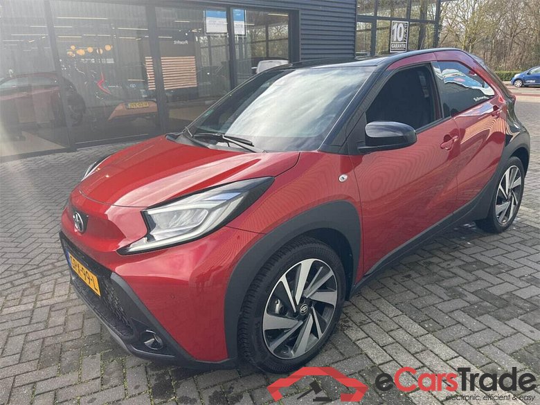 TOYOTA Aygo X 1.0 VVT-i S-CVT Envy #1