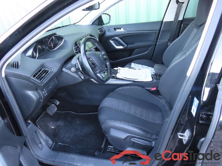 308 SW Allure 1.5 HDi 96KW AT8 E6d #4