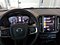 preview Volvo XC40 #2