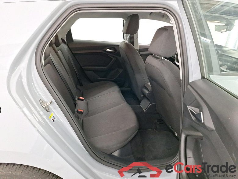 AUDI A1 1.0 25 TFSI ATTRACTION #6