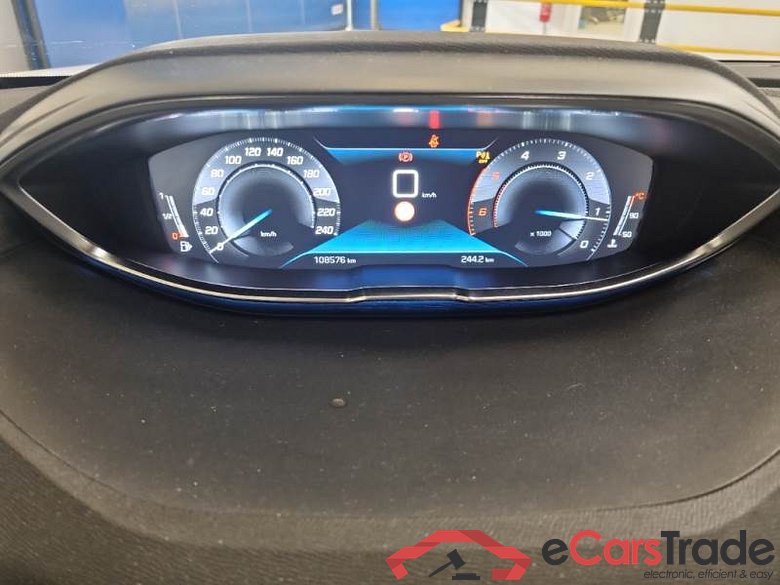 PEUGEOT 3008 / 2016 / 5P / SUV BLUEHDI 130 SeS ACTIVE #4