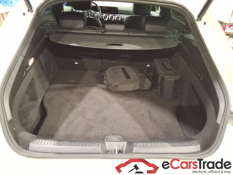 MERCEDES-BENZ CLA SHOOTING BRAKE 1.3 CLA 250 E BUSINESS SOLUTION DCT #3