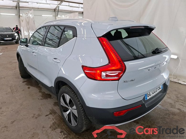 VOLVO XC40 / 2017 / 5P / SUV Recharge T5 262 DCT7 Inscription Busi #2