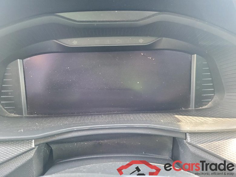 SKODA KAMIQ 1.0 TSI 81kW (110CV) DSG Ambition #5