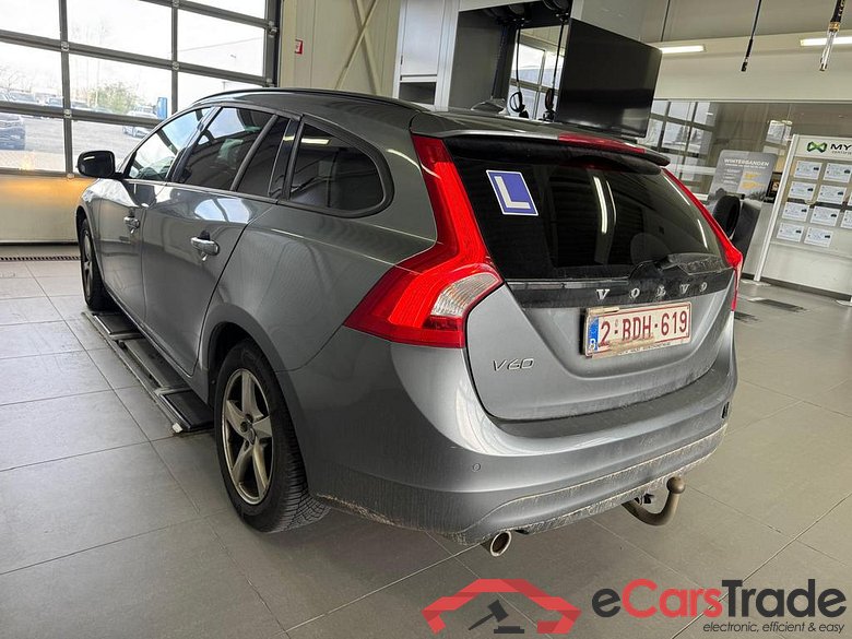 VOLVO V60 2.0 D3 Kinetic #3