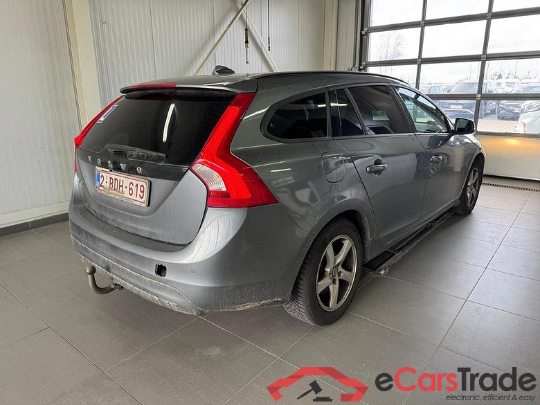 VOLVO V60 2.0 D3 Kinetic #4