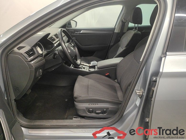 Skoda Superb Combi 2.0 CRTDI 110kW DSG7 Style 5d #3