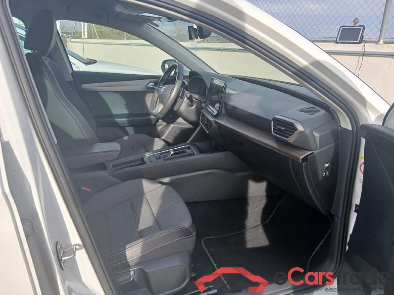 SEAT Nuevo León / 2020 / 5P / familiar SP 1.4 e-Hybrid DSG S&S Xcellence Go L #6