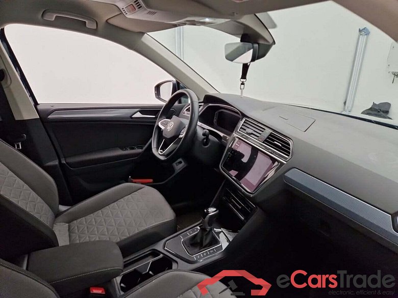 VOLKSWAGEN Tiguan 1.5 TSI Life Bns. DSG  #3