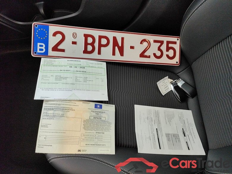 Mercedes-Benz CLA CLA 250 e Business Solution 4d #4