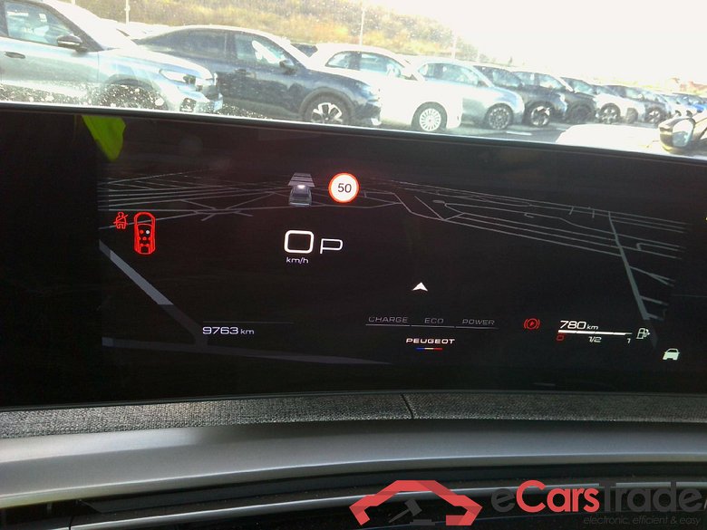 Peugeot 5008 Allure Hybrid 136 e-DCS6 (1.2L) #4