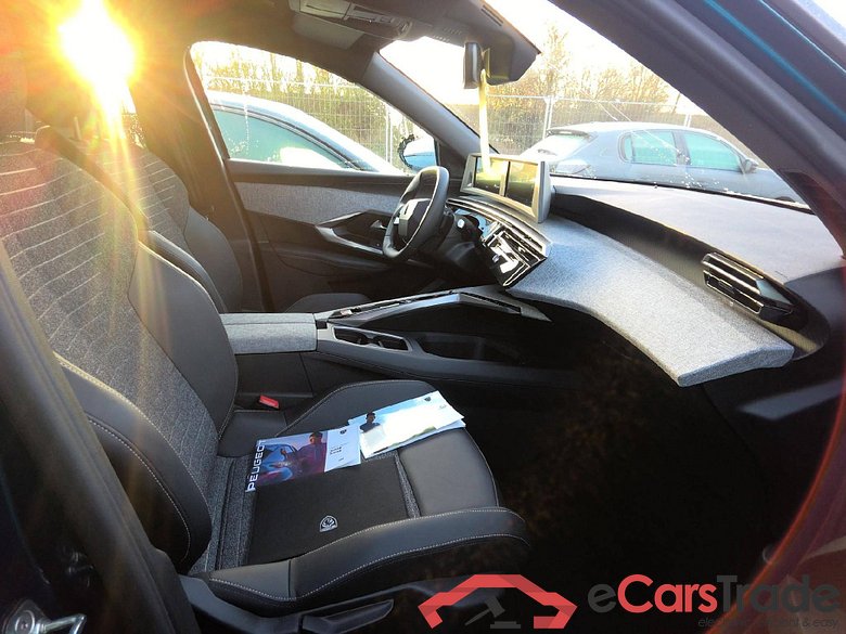 Peugeot 5008 Allure 1.2L Hybrid (MHEV) 145 hp e-DCS6 #3