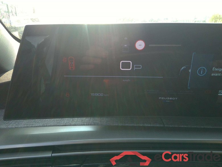 Peugeot 5008 Allure Hybrid 136 e-DCS6 (1.2L) #4