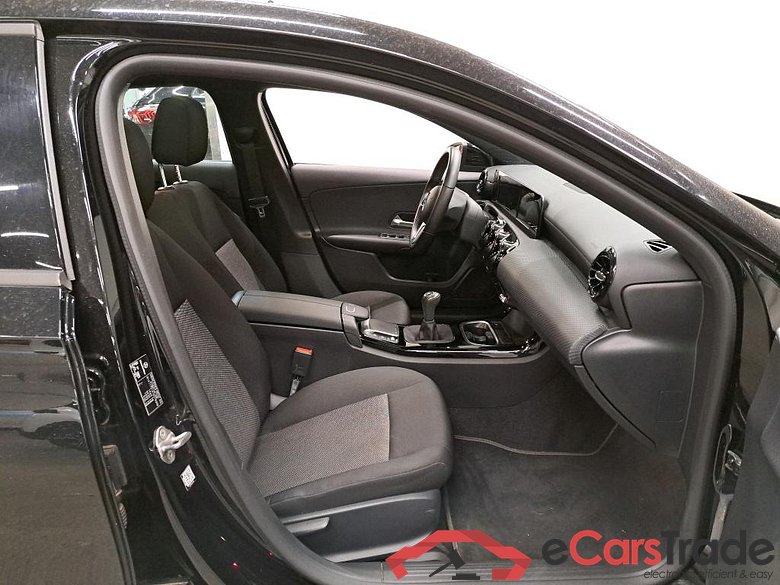 MERCEDES - MER A 180 d 116PK Business Solution Essential & Pano Roof #3