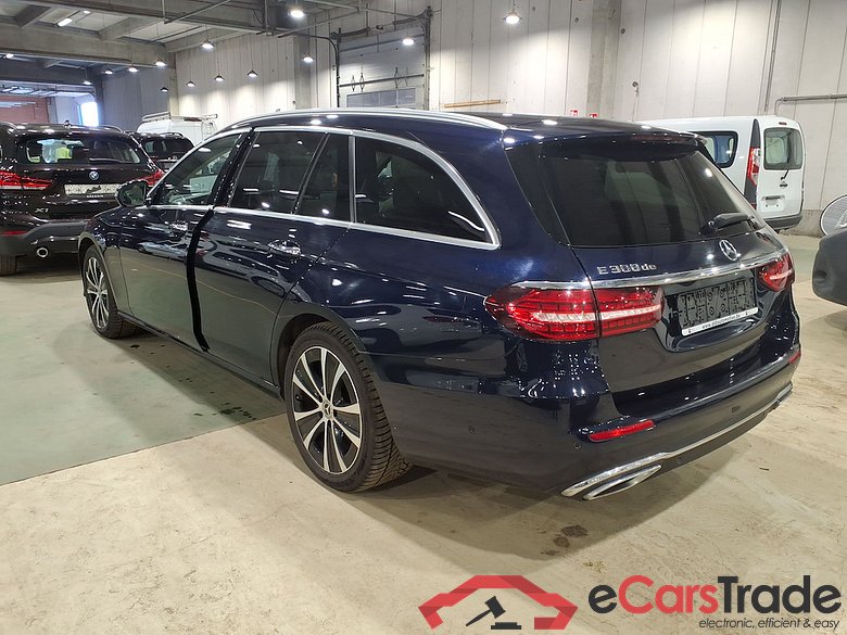 MERCEDES-BENZ E-CLASS BREAK 2.0 E 300 DE AUTO #2