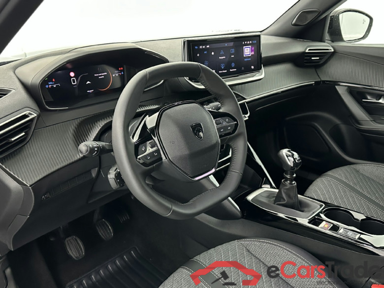 Peugeot 2008 Allure 1.2 PureTech 100ch #6