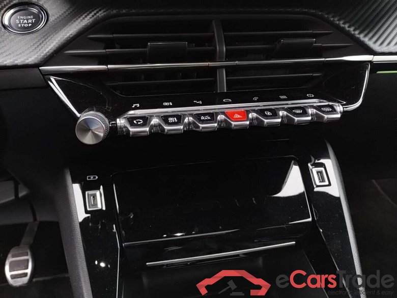 PEUGEOT 2008 1.2 PureTech GT-Line #6