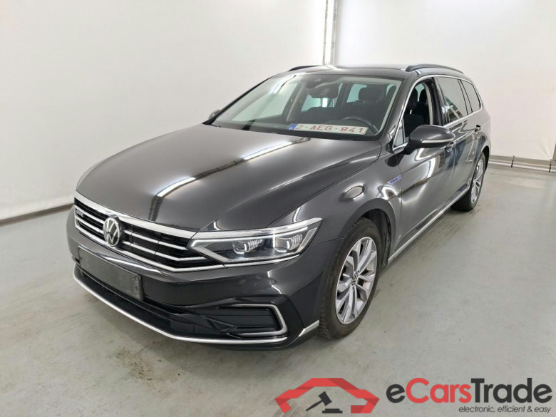 VOLKSWAGEN PASSAT VARIANT 1.4 TSI MSQ VARIANT GTE BUSINESS #1