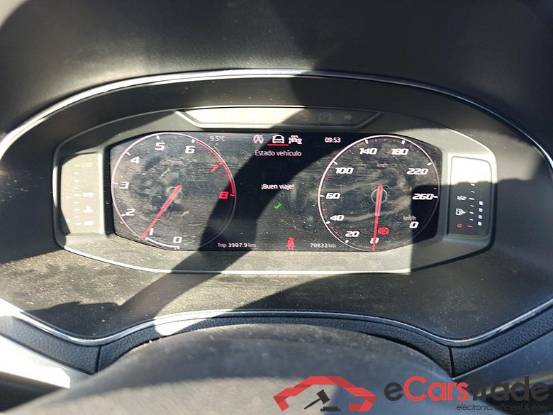 SEAT Arona / 2017 / 5P / todoterreno 1.0 TSI 70kW (95CV) Style Edition Eco (CX) #4