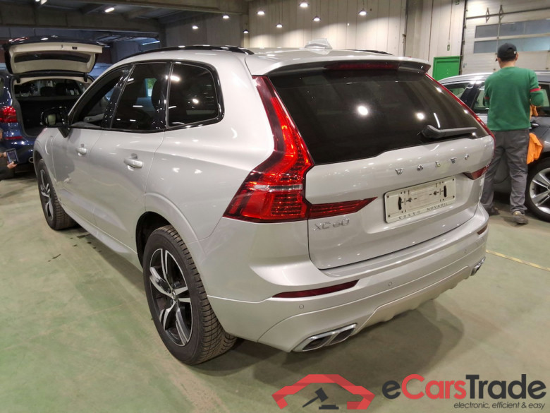 VOLVO XC60 2.0 T6 RECHARGE GEARTRONIC R-DESIGN #2