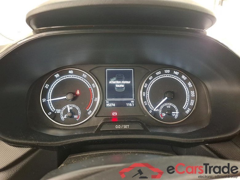 Fabia Ambition 1.0 MPI 80CV BVM5 E6d #6