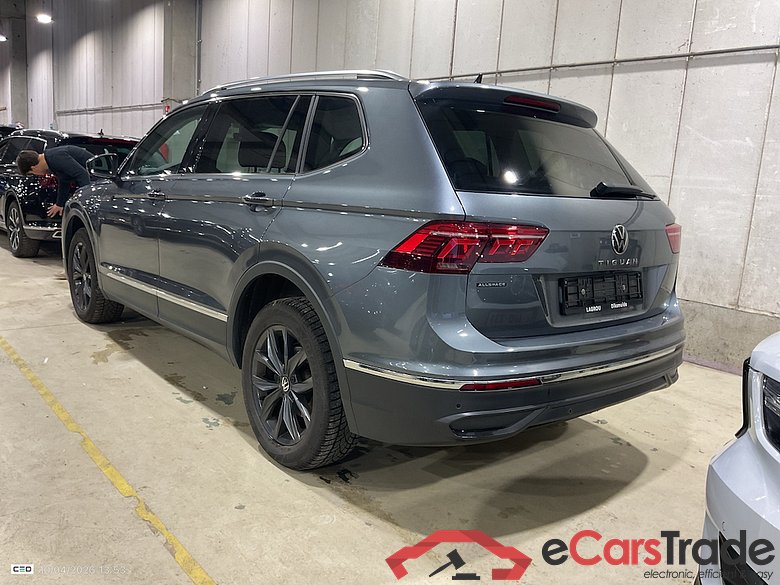 VOLKSWAGEN TIGUAN ALLSPACE 2.0 TDI LIFE BUSINESS DSG #3