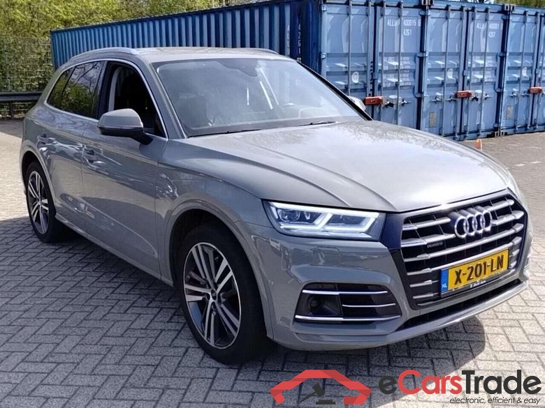 AUDI Q5 55 TFSI e quattro Competition #2