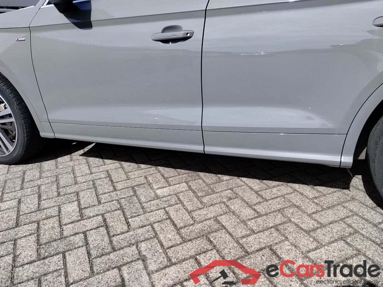 AUDI Q5 55 TFSI e quattro Competition #3