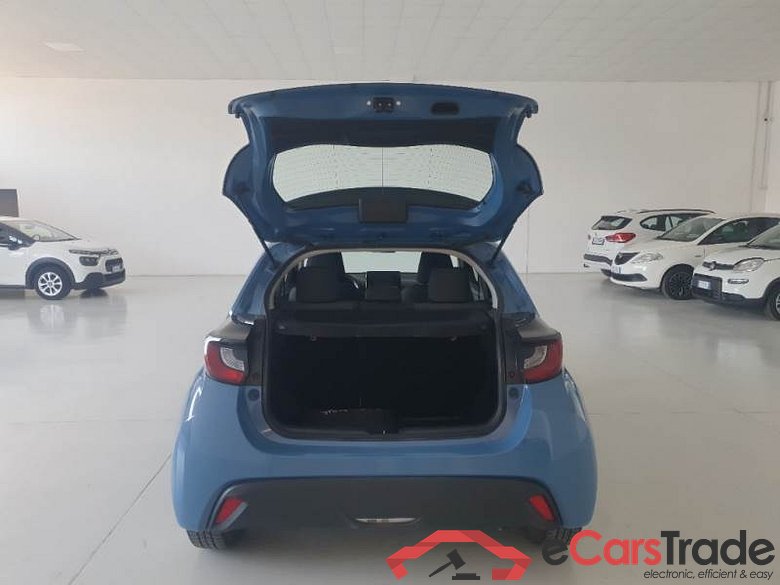 TOYOTA YARIS / 2020 / 5P / BERLINA HYBRID BUSINESS MY20 (AUTOCARRO) #5