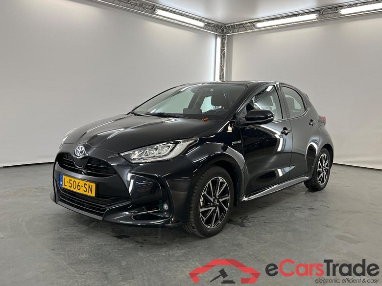 TOYOTA Yaris 1.5 Hybrid Dynamic #1
