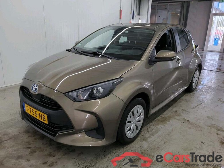 TOYOTA Yaris 1.5 Hyb. Active #1
