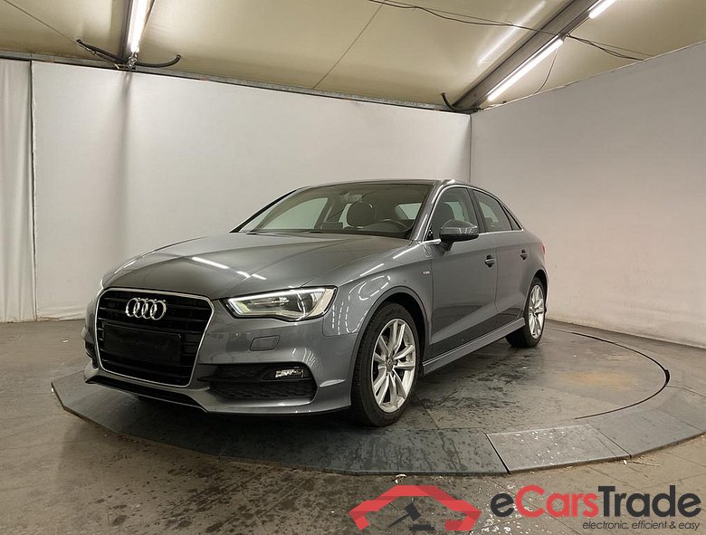 AUDI A3 Sedan Audi A3 Berline Attraction 1.4 TFSI cylinder on demand ultra  110(150) kW(ch) S tronic