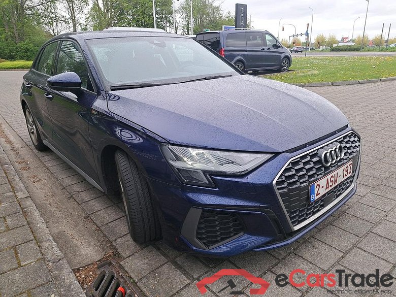 AUDI A3 1.5 35 TFSI 110KW S LINE #2