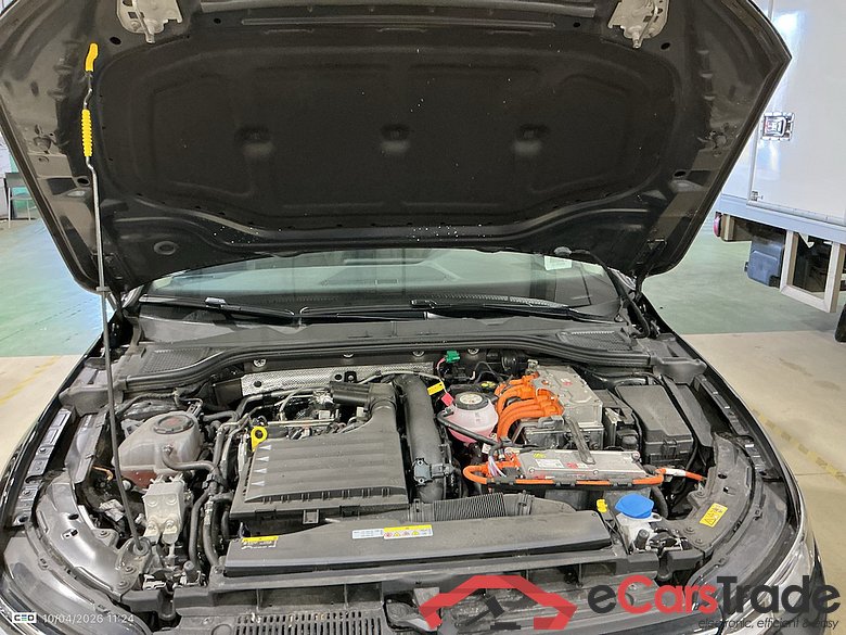 VOLKSWAGEN GOLF VIII 1.4 EHYBRID STYLE BUSINESS DSG #5