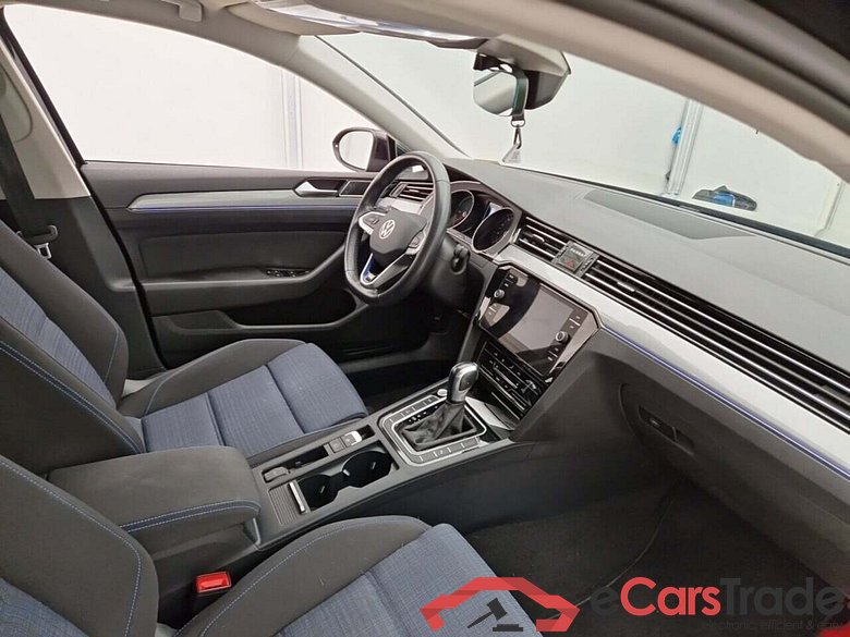 VOLKSWAGEN PASSAT VARIANT 1.4 GTE BUSINESS DSG6 #3