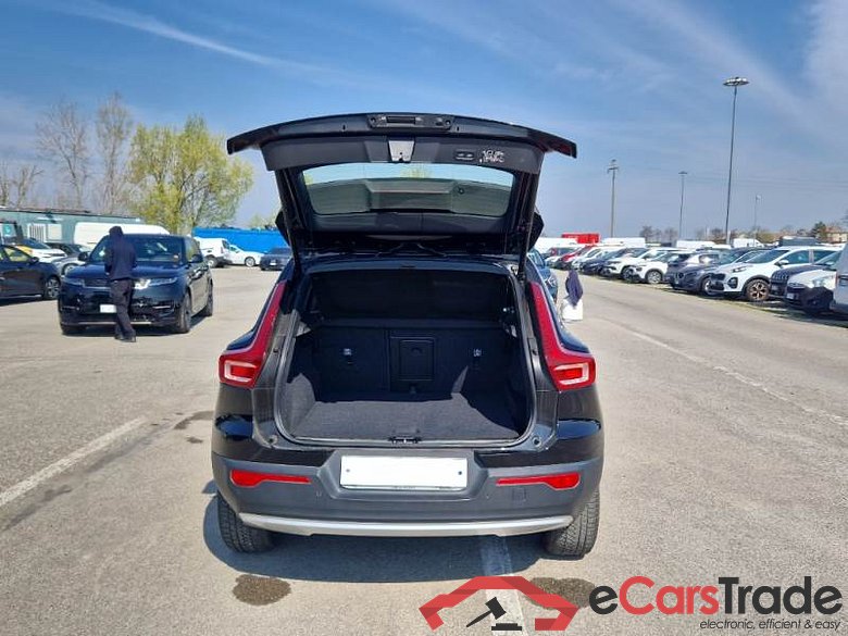 VOLVO XC40 / 2017 / 5P / SUV T5 PLUG-IN HYBRID AUTO RECHARGE INSCR. #5