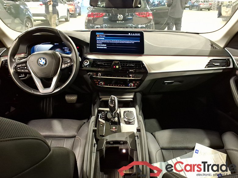 BMW 5-serie 2.0 530E 170KW XDRIVE AUTO TOURING #6