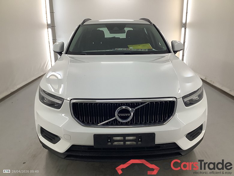 VOLVO XC40 1.5 T2 MOMENTUM CORE #2